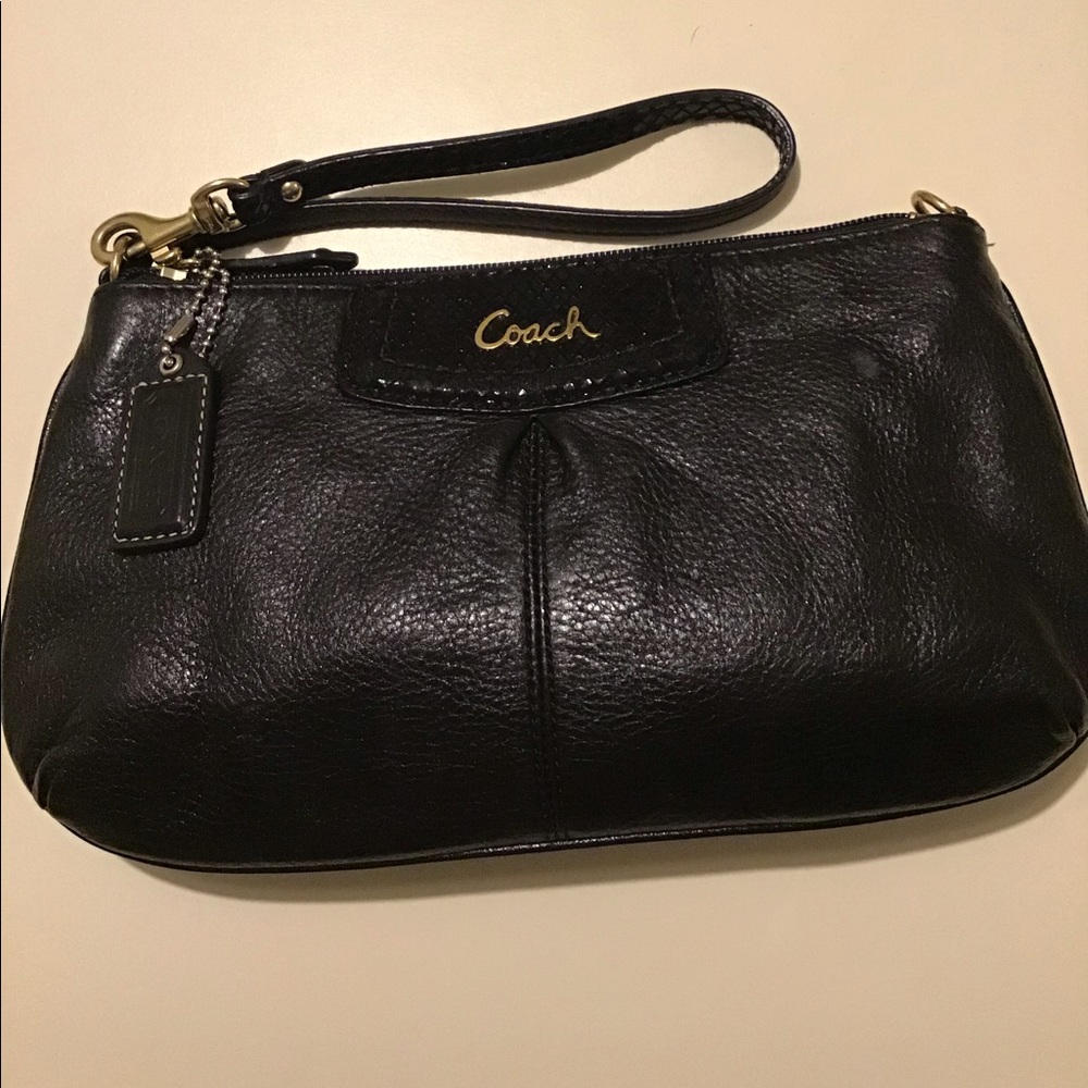 Lrg COACH LEATHER WRISTLET